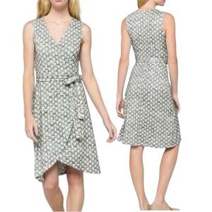 41 Hawthorn Black and White Midi Dress